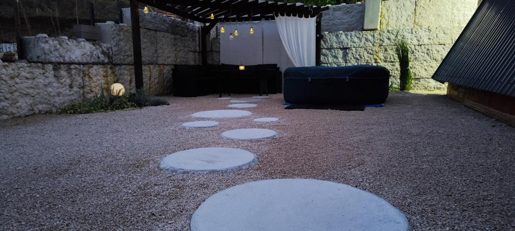 Stone - Luna Chalet